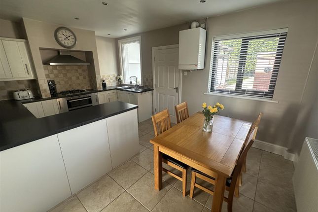 7, Sutton Avenue, Preston photo 4