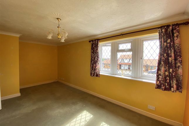 Flat for sale in Cherry Tree Court, Calne