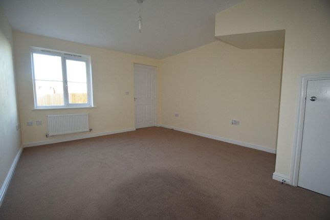 31, Greenfields Drive, Newport photo 2