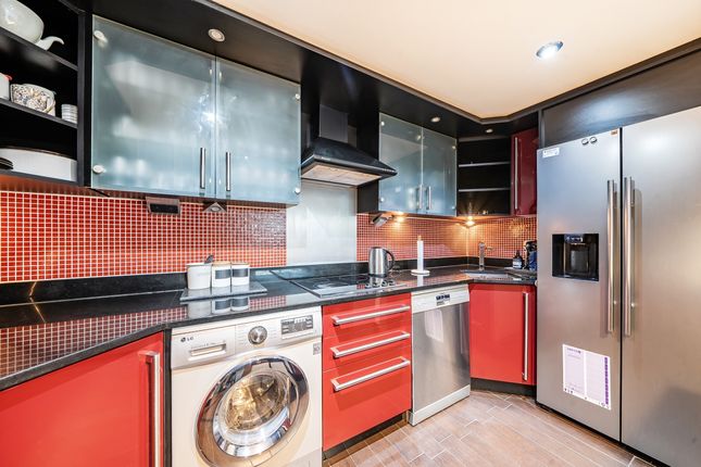 Flat 5, Pacific Wharf, 165, Rotherhithe Street, London photo 4