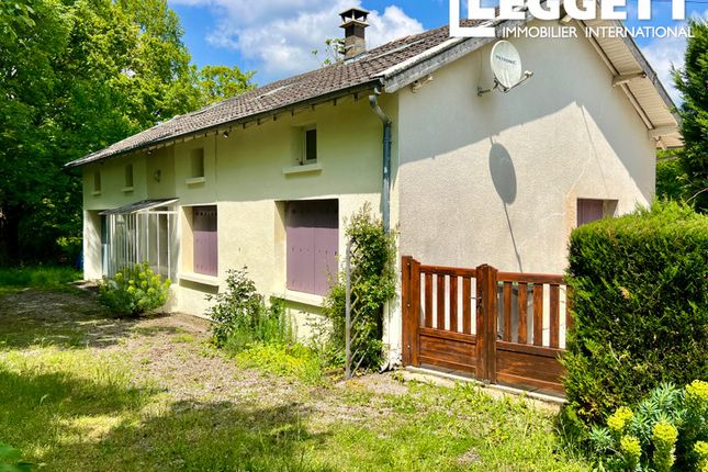 Villa for sale in Oradour-Sur-Vayres, Haute-Vienne, Nouvelle-Aquitaine