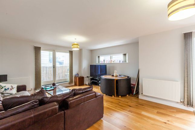 Thumbnail Flat to rent in Branch Place, Hoxton, London