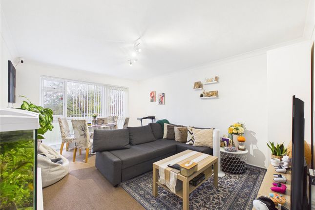 Warwick Court, Bromley photo 3