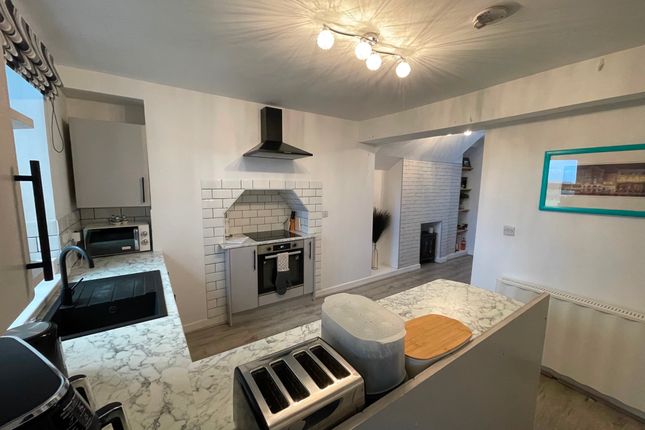 87 Clydach Road, Swansea photo 3