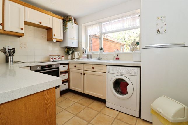 4, Folly Bridge Close, Bristol photo 5