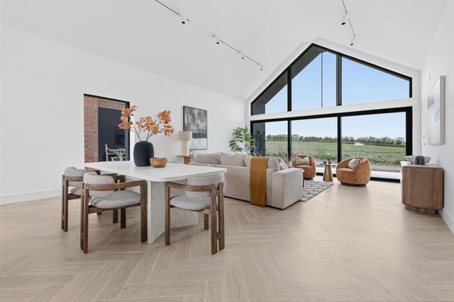 Coxmere, 4 Home Farm Barns, Barton Road, Stratford-Upon-Avon photo 2