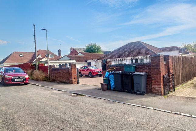 1, Old Elmore Lane, Gloucester photo 2