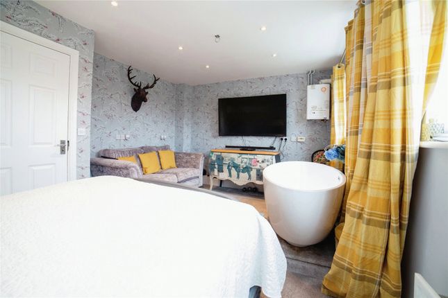 Town house for sale in Maun View Gardens, Sutton-In-Ashfield, Nottinghamshire