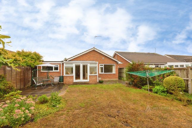 9, Irvine Drive, Aylesbury photo 2