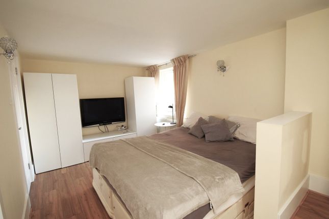 4, Blighs Apartments, 135 High Street, SEVENOAKS photo 4