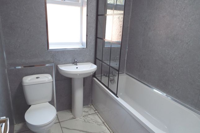 3, Nunnington Close, Hull photo 4