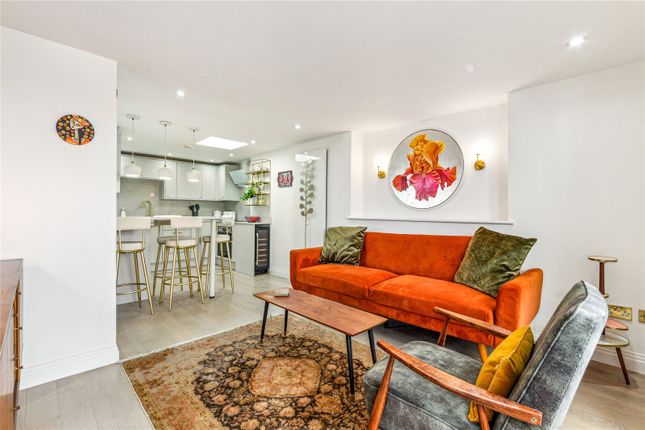 50e St. Lukes Road photo 2