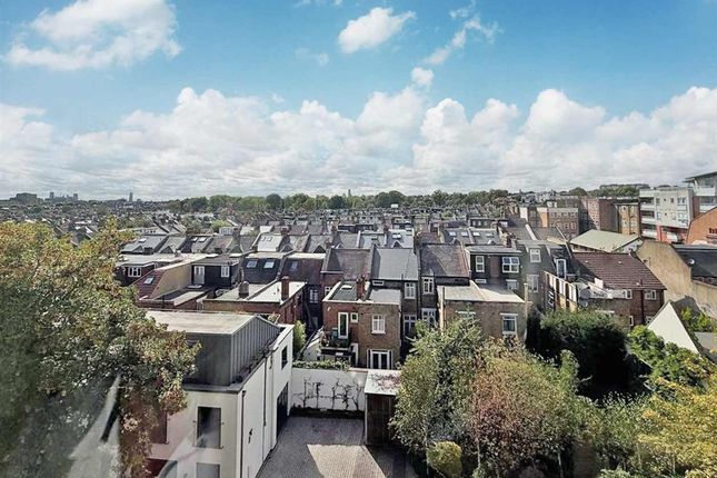 Flat D, 34, St. Julians Road, London photo 2