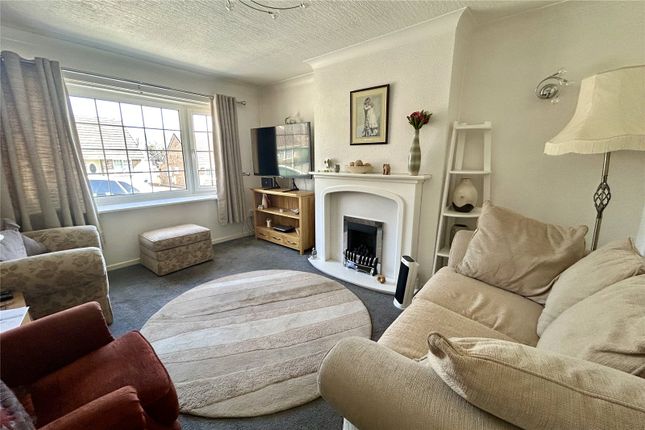 7, Sandmoor Drive, West Yorkshire photo 3
