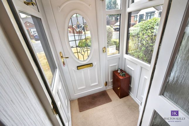 2 Ledyard Close, Warrington photo 5