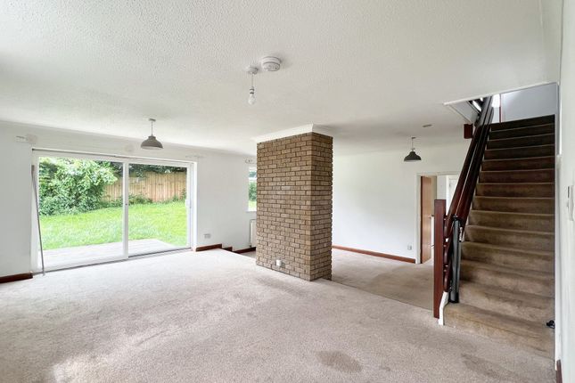 9 Church View, Bridgend photo 2