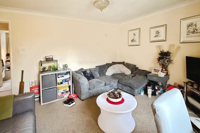 6, Broadwood Close, Warminster photo 4