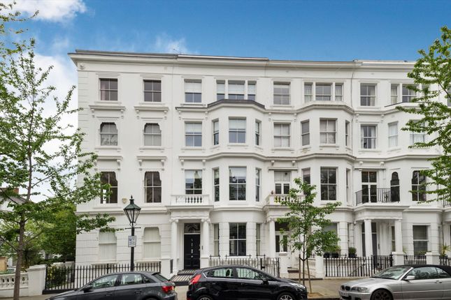 Thumbnail Terraced house to rent in Brunswick Gardens, London