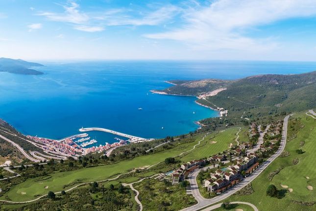 Town house for sale in Townhouse Within Golf Residences, Lustica Bay, Montenegro, R2264