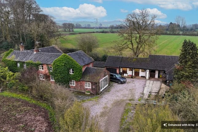 4-bed house on Hartwell Grange Hartwell Lane, Stone, £1,400,000