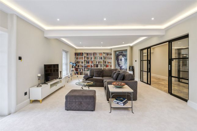 The Garden Suite, 2, The Mansion, Ottershaw photo 2
