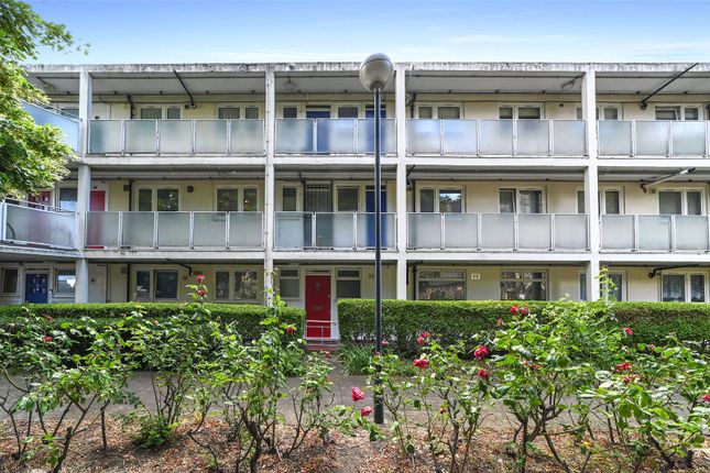 25, Butfield House, Hackney photo 2