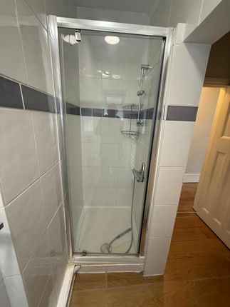 945, Finchley Road, Golders Green photo 5
