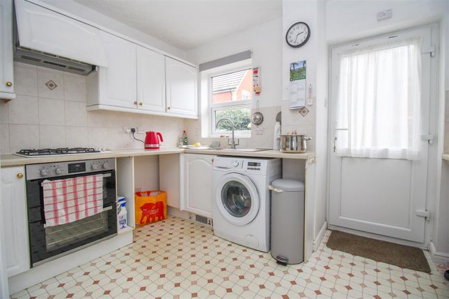 20, Aynsley Gardens, Church Langley photo 5