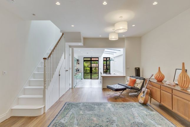 7, Wildwood Grove, London photo 2