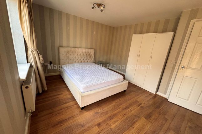 Room 5, Banks Court, St Neots photo 4
