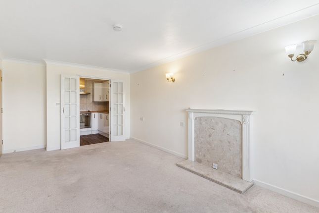 Flat 29, Maples Court, HITCHIN photo 4