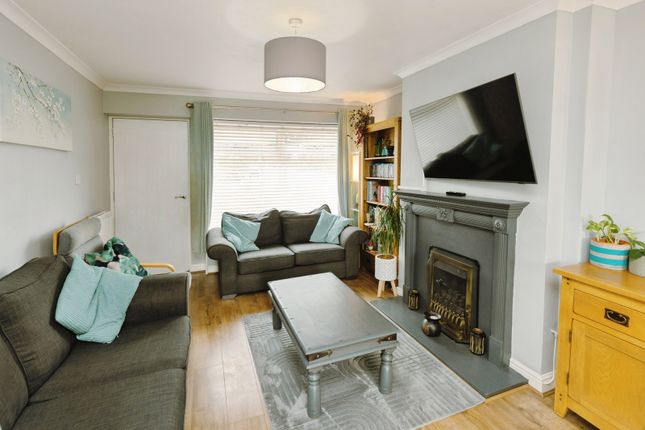 4, Llwyn Derw, Mold photo 4