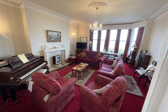 Flat 2 65 Esplanade, Esplanade, Scarborough photo 3