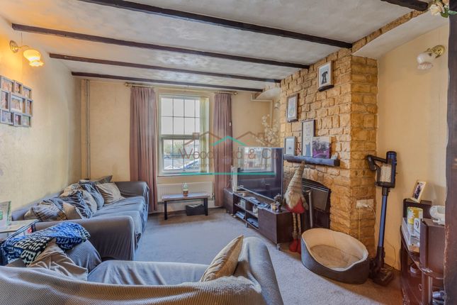 33 Finedon Road, Irthlingborough photo 3