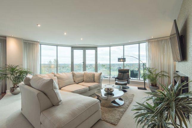 Flat for sale in River Crescent, Waterside Way, Nottingham