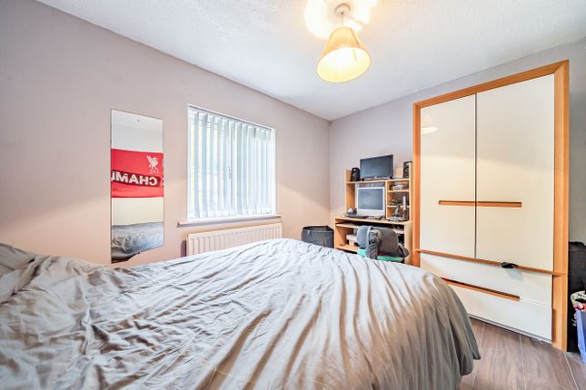 1365929-15-68Efcc...