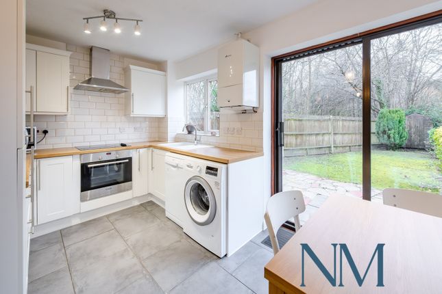 12 Graveney Road, Maidenbower, Crawley photo 3