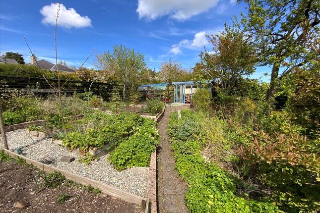 Gardens Incl Plot