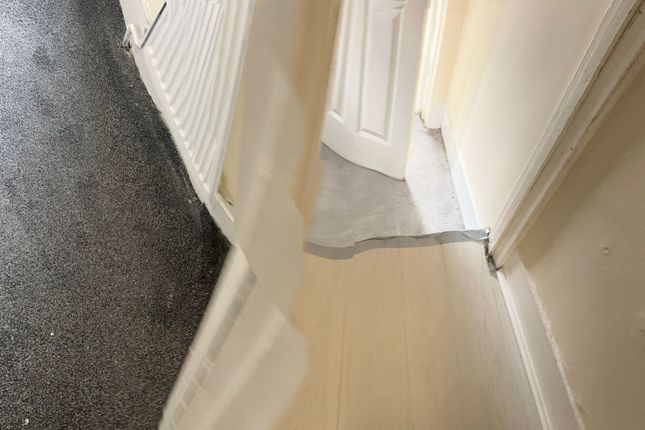 73, Ivy Road, Luton photo 5