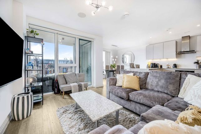Flat 15 Stanhope House, 6, Quayle Crescent, London photo 3