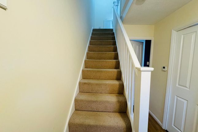 7 Mallard Way, Stowmarket photo 3