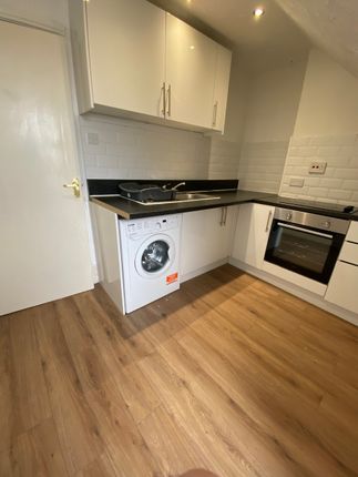 Flat to rent in Wellesley Road, Clacton-On-Sea