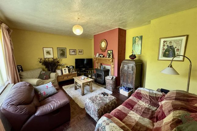 21, Riverway, Ammanford photo 2