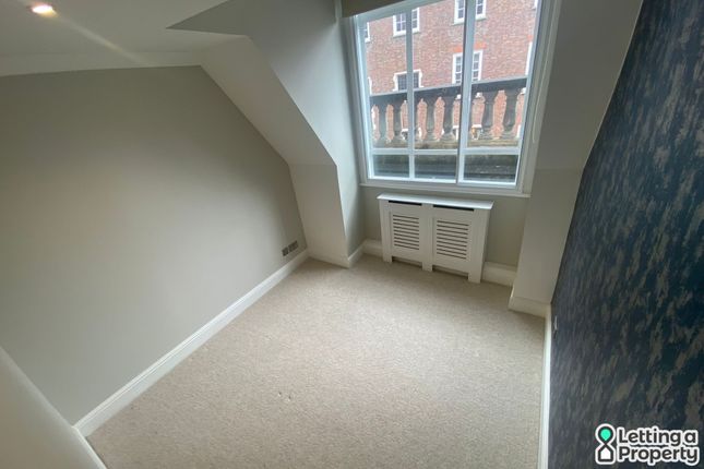 Flat to rent in Great Smith Street, London
