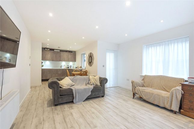3, Jennings Court, Dunton Green photo 2