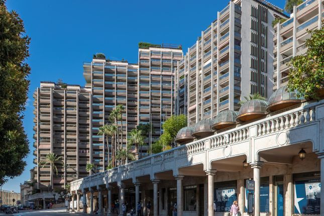 Thumbnail Apartment for sale in Carre D'or, Monaco, Monaco