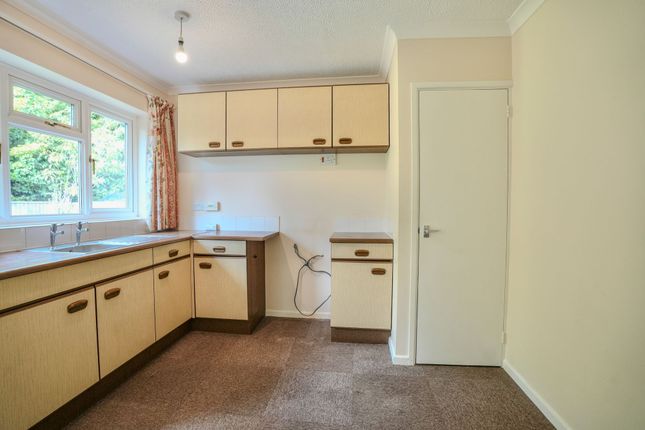 10 Ellenhill, Cromer photo 4