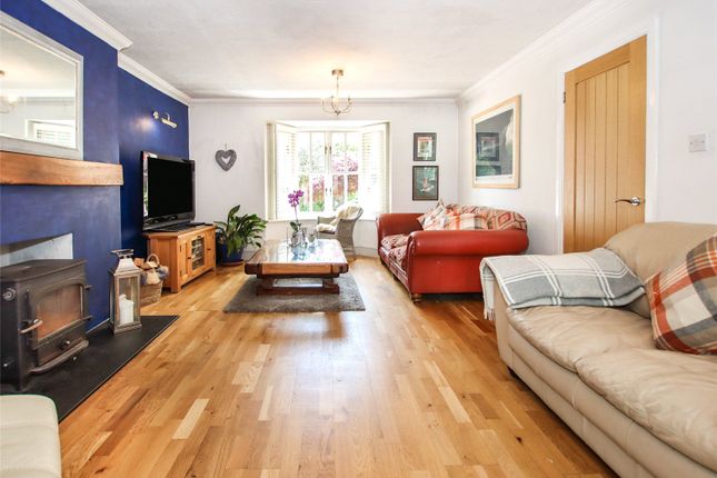 12, Brackens Way, Hampshire photo 2