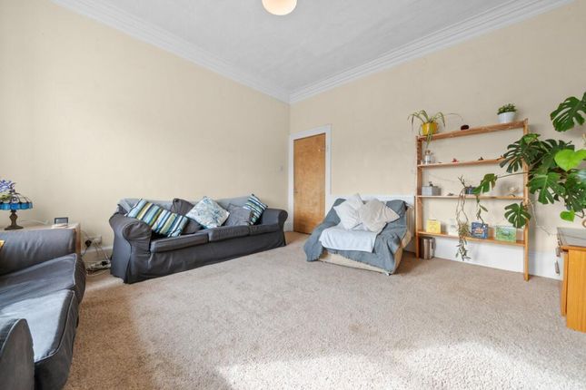 34B, Forth Crescent, Stirling photo 4