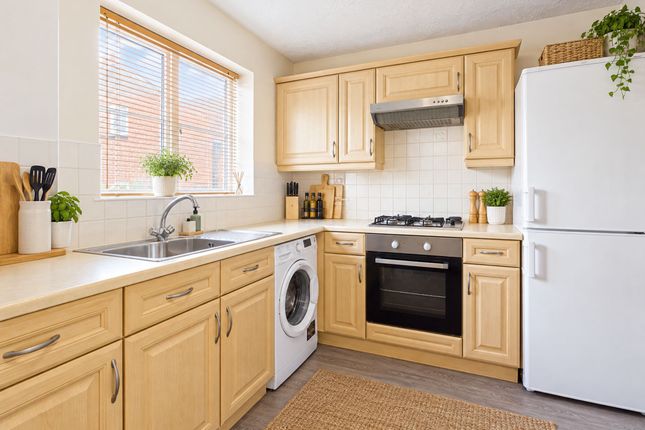 16 Coppice Gate, Nottingham photo 3